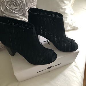 Peep Toe 3 inch heel